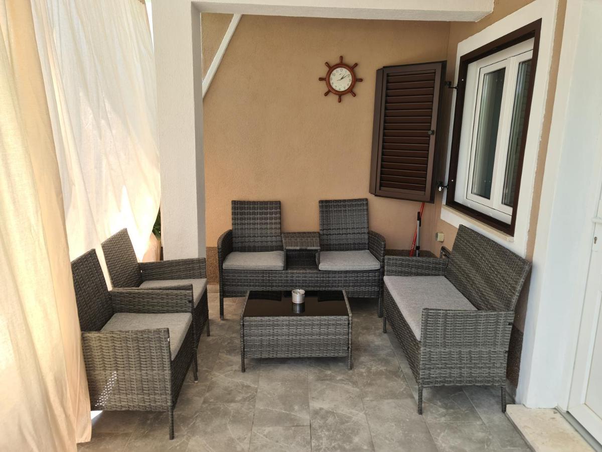 Smiljana Apartments Klimno Exterior foto